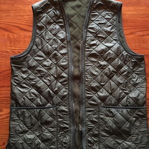 BARBOUR POLAR QUILT ZIP IN LINER D219 Size: Large